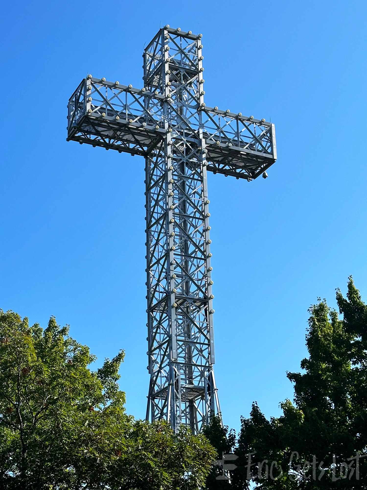 Mount Royal Cross